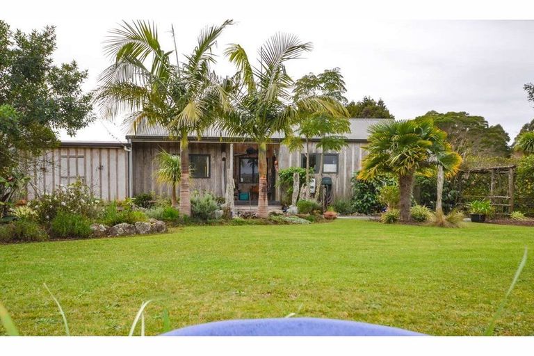 Photo of property in 176 Pungaere Road, Waipapa, Kerikeri, 0295