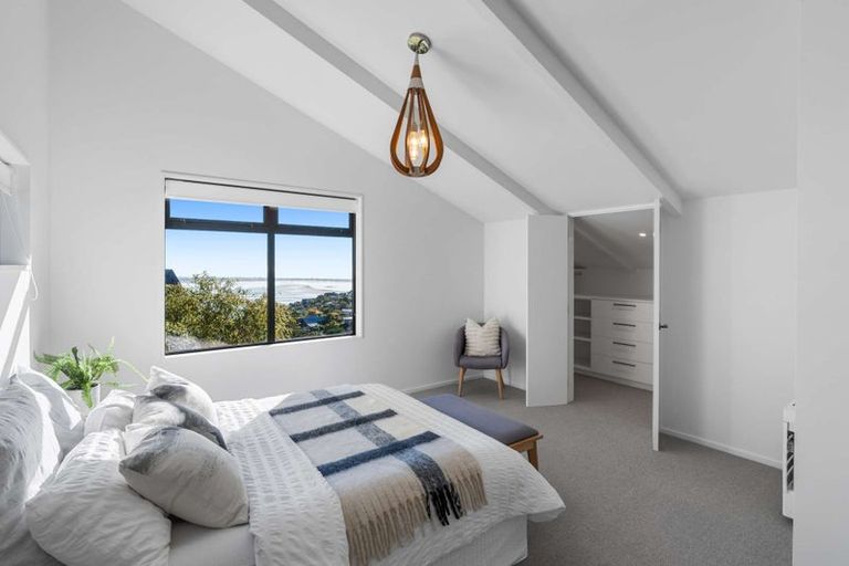 Photo of property in 145 Mount Pleasant Road, Mount Pleasant, Christchurch, 8081