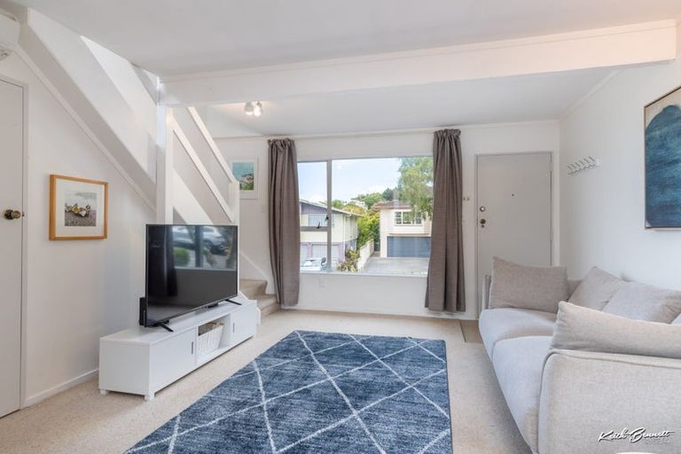 Photo of property in 26b Viewmont Drive, Harbour View, Lower Hutt, 5010