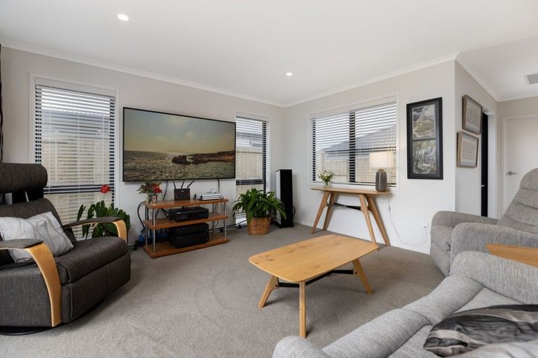 Photo of property in 204 Te Okuroa Drive, Papamoa, 3118