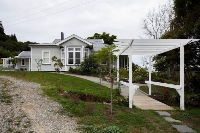 Photo of property in 154 Takaka Hill Highway, Riwaka, Motueka, 7198