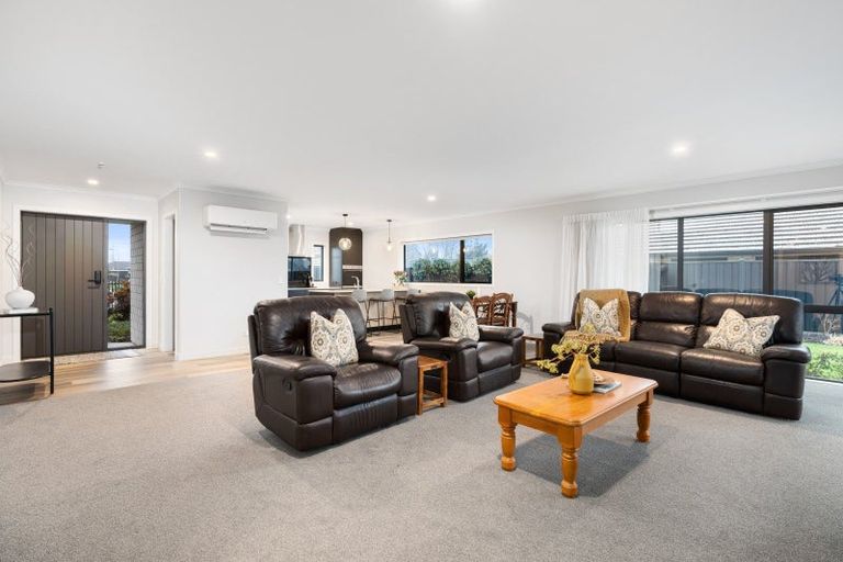 Photo of property in 16 Mccarthy Court, East Taieri, Mosgiel, 9024