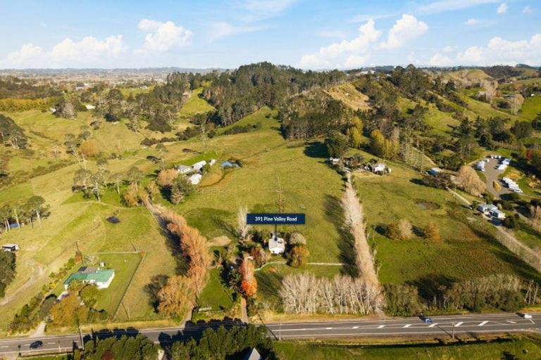 Photo of property in 391 Pine Valley Road, Dairy Flat, Silverdale, 0992