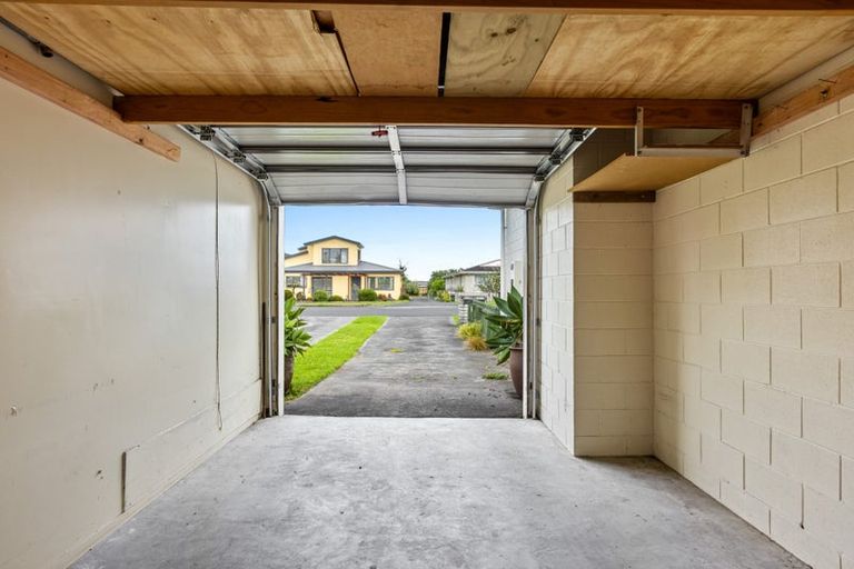 Photo of property in 73b Centreway Road, Orewa, 0931