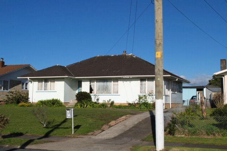 Photo of property in 24 Cheviot Street, Mangere East, Auckland, 2024