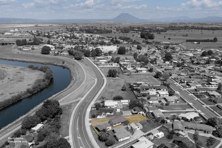 Photo of property in 74 College Road, Edgecumbe, 3120