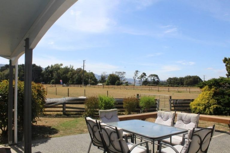 Photo of property in 921 Top Grass Road, Dannevirke, 4972