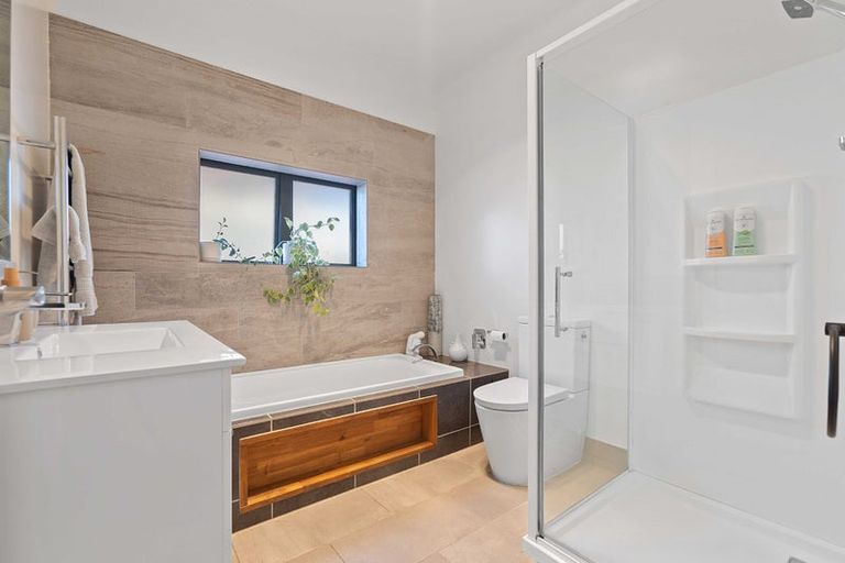 Photo of property in 160 North Avon Road, Richmond, Christchurch, 8013