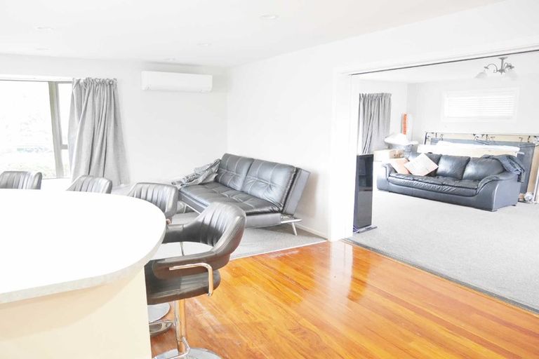Photo of property in 218 Beach Road, North New Brighton, Christchurch, 8083