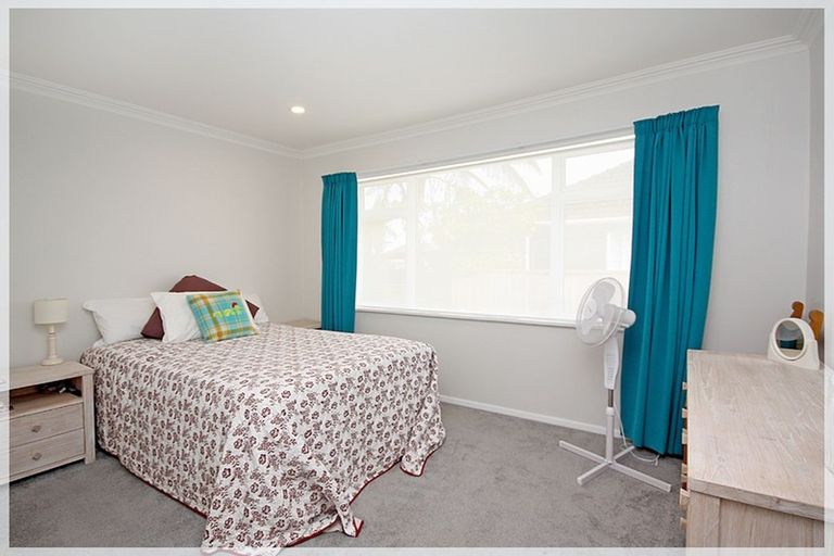 Photo of property in 115 Queen Street West, Levin, 5510