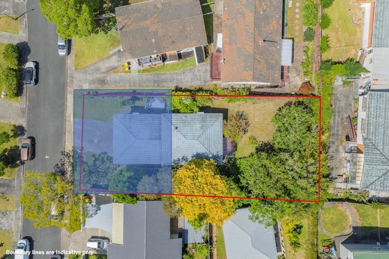 Photo of property in 1/5 Keldale Place, Forrest Hill, Auckland, 0620