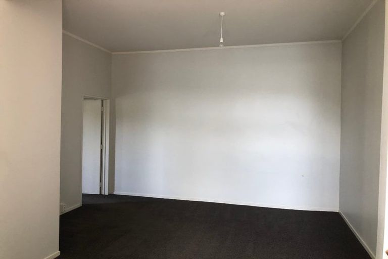 Photo of property in 9 Woodland Road, Johnsonville, Wellington, 6037