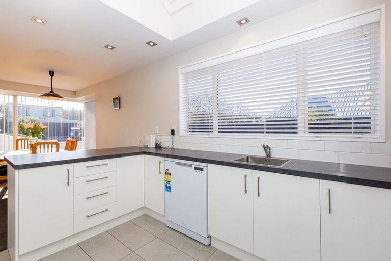 Photo of property in 2 Forest Drive, Parklands, Christchurch, 8083