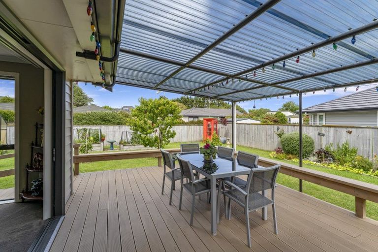 Photo of property in 35 Waipunahau Road, Waikanae, 5036