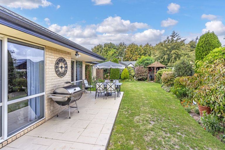 Photo of property in 22 Garforth Green, Halswell, Christchurch, 8025