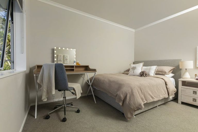 Photo of property in 29d Greenhithe Road, Greenhithe, Auckland, 0632