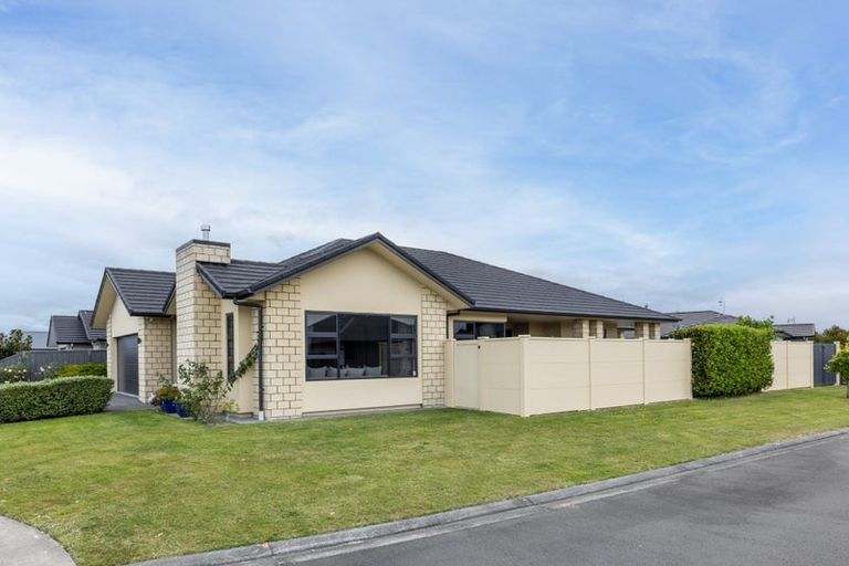 Photo of property in 7 Rotoiti Way, Poraiti, Napier, 4112