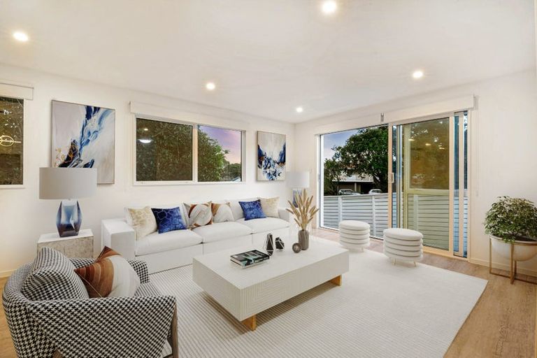 Photo of property in 2a Northgrove Avenue, Hillcrest, Auckland, 0627