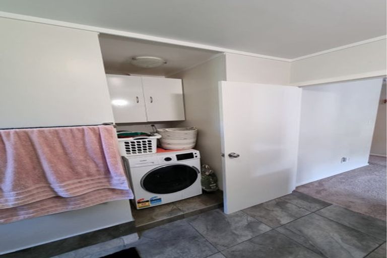 Photo of property in 156 Lynn Road, Bayview, Auckland, 0629