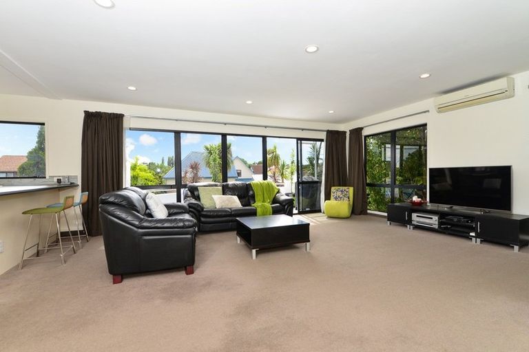 Photo of property in 18b Burn-murdoch Street, St Andrews, Hamilton, 3200