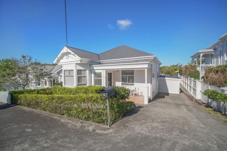 Photo of property in 35 Richmond Avenue, Northcote Point, Auckland, 0627