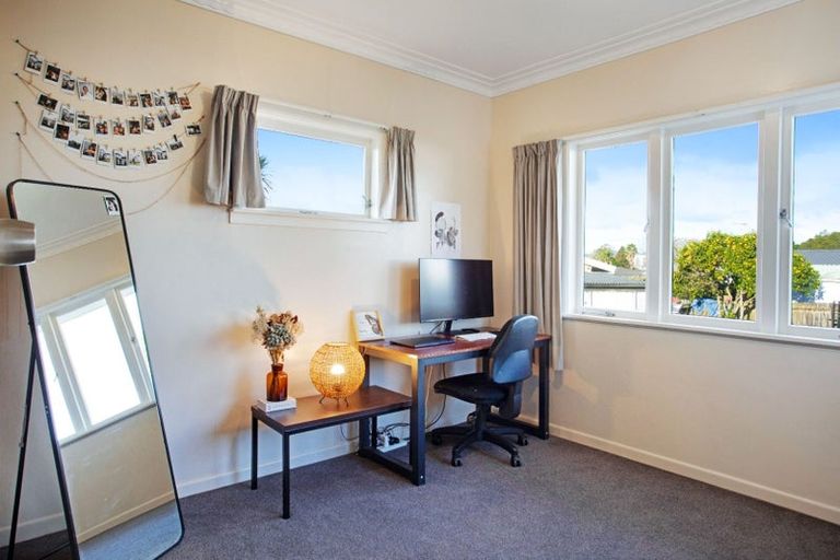 Photo of property in 37 Hooper Avenue, Pukekohe, 2120
