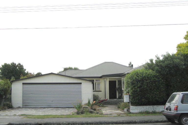 Photo of property in 221 Weston Road, St Albans, Christchurch, 8052