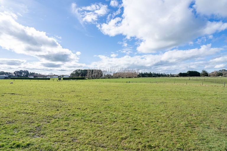 Photo of property in 73 Flora Road East, Makarewa, Invercargill, 9876