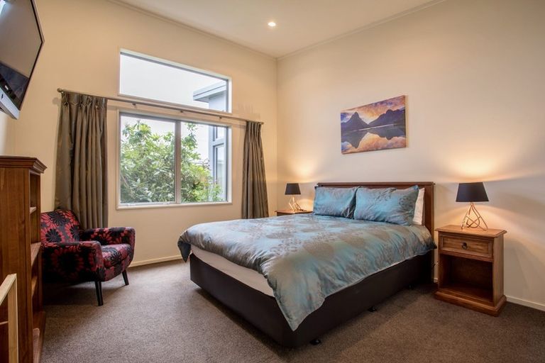 Photo of property in 24 Acheron Way, Te Anau, 9600