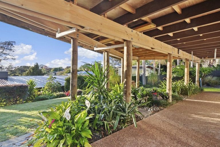 Photo of property in 241a Golf Road, Titirangi, Auckland, 0604