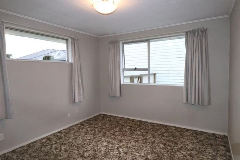 Photo of property in 70 Macmaster Street, Richmond, Invercargill, 9810
