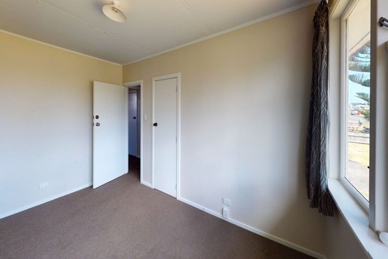 Photo of property in 60-62 Titoki Street, Castlecliff, Whanganui, 4501