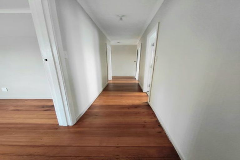 Photo of property in 383 West Coast Road, Glen Eden, Auckland, 0602