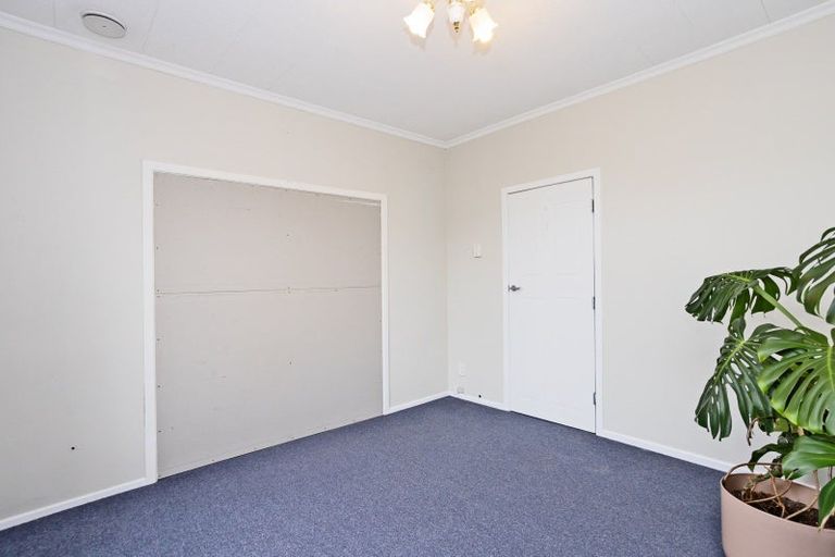 Photo of property in 787 Queens Drive, Waikiwi, Invercargill, 9810