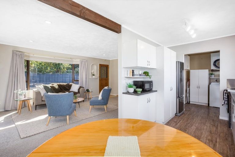 Photo of property in 2/27 Tama Street, Alicetown, Lower Hutt, 5010