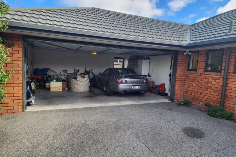 Photo of property in 23a Farquhars Road, Redwood, Christchurch, 8051