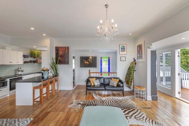 Photo of property in 11 Hay Street, Oriental Bay, Wellington, 6011