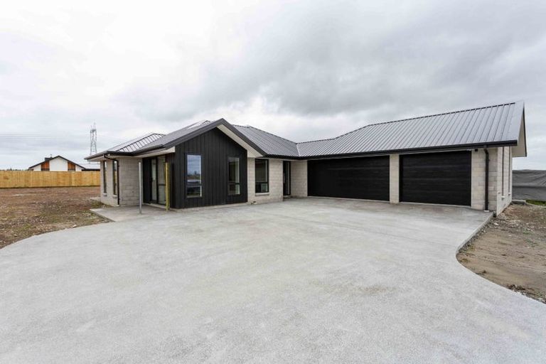 Photo of property in 39 Ridgeland Way, West Melton, 7618