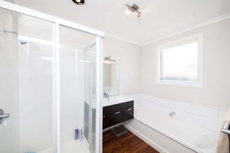 Photo of property in 75 Long Melford Road, Awapuni, Palmerston North, 4412
