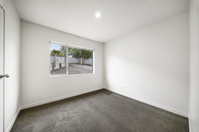 Photo of property in 12a Withers Road, Glen Eden, Auckland, 0602