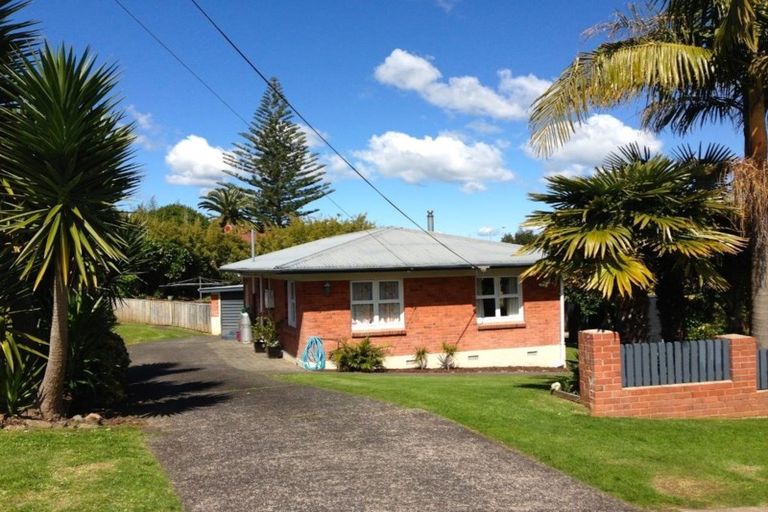 Photo of property in 3 Adams Place, Te Kamo, Whangarei, 0112