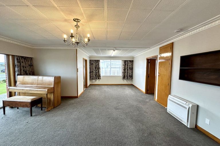 Photo of property in 11 Hamilton Street, Strathern, Invercargill, 9812