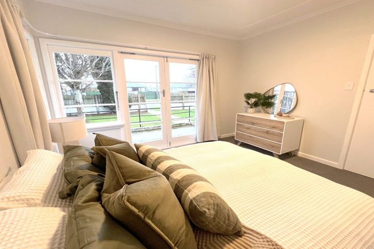 Photo of property in 82 Stobo Street, Grasmere, Invercargill, 9810