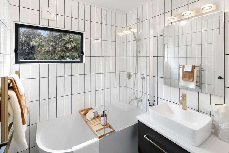 Photo of property in 49a Great North Road, Saint Johns Hill, Whanganui, 4501