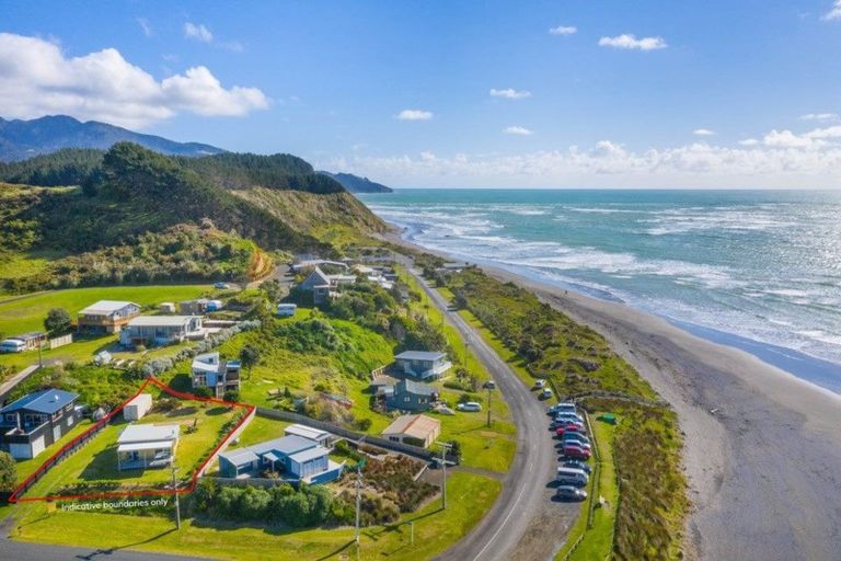 Photo of property in 6 Wainamu Road, Raglan, 3297