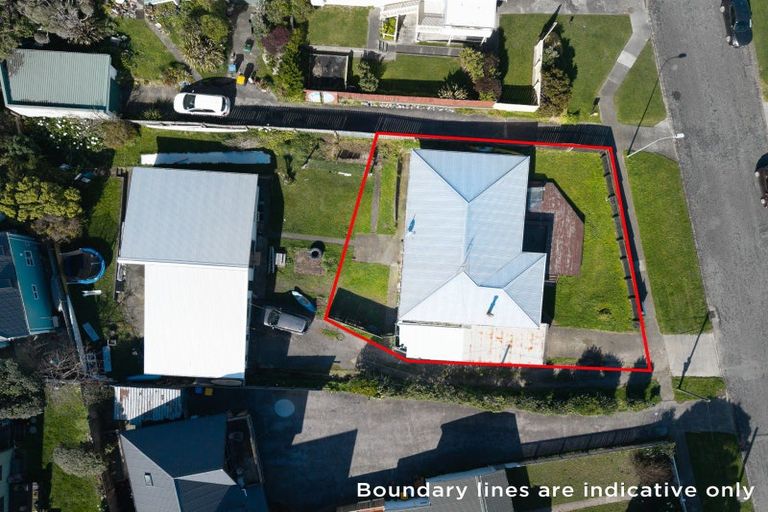 Photo of property in 8 Lambley Road, Titahi Bay, Porirua, 5022