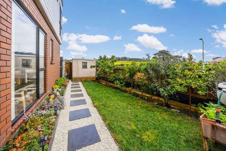 Photo of property in 56 Picturesque Drive, Flat Bush, Auckland, 2019