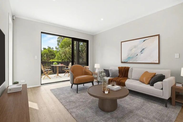 Photo of property in 2/3 Parapara Place, Albany, Auckland, 0632