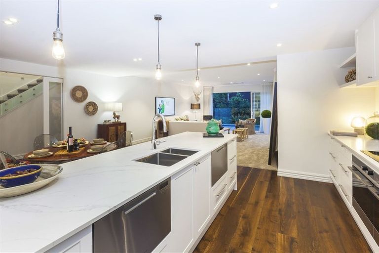 Photo of property in 197 Fendalton Road, Fendalton, Christchurch, 8052