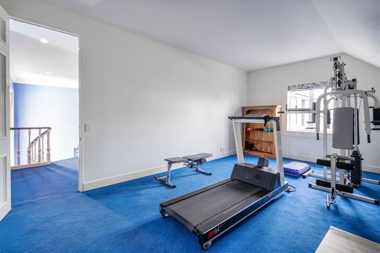 Photo of property in 93 Carlton Mill Road, Merivale, Christchurch, 8014